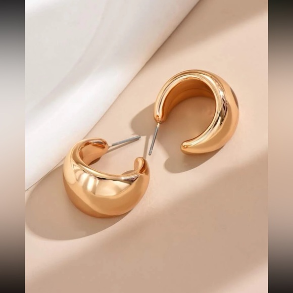 Chunky Gold Hoop Earrings - Picture 3 of 4